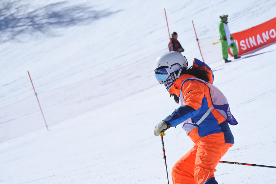 シナノスキー技術選参加者の華麗なスキー！